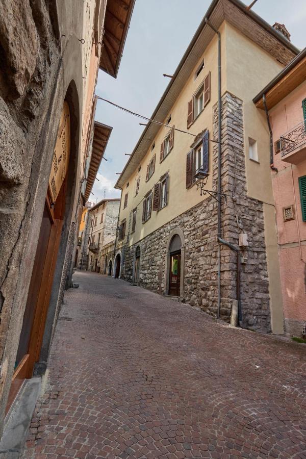 Charme Nel Borgo Di Bienno Di Design, Natura & Relax Bagian luar foto