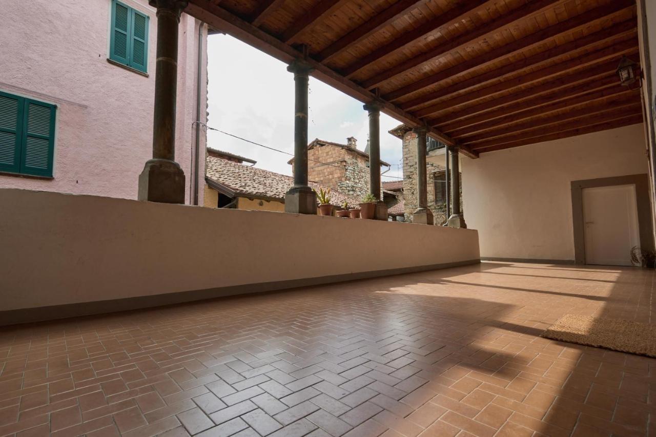Charme Nel Borgo Di Bienno Di Design, Natura & Relax Bagian luar foto