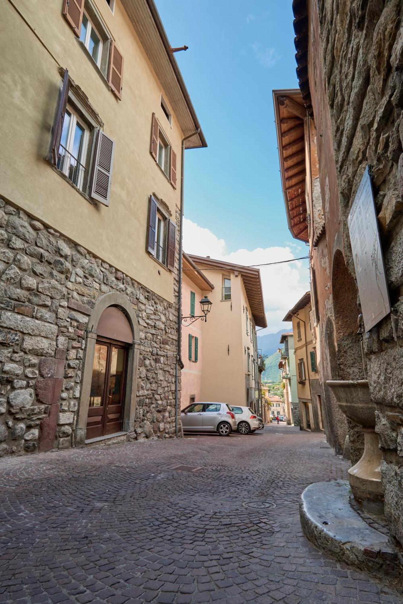 Charme Nel Borgo Di Bienno Di Design, Natura & Relax Bagian luar foto
